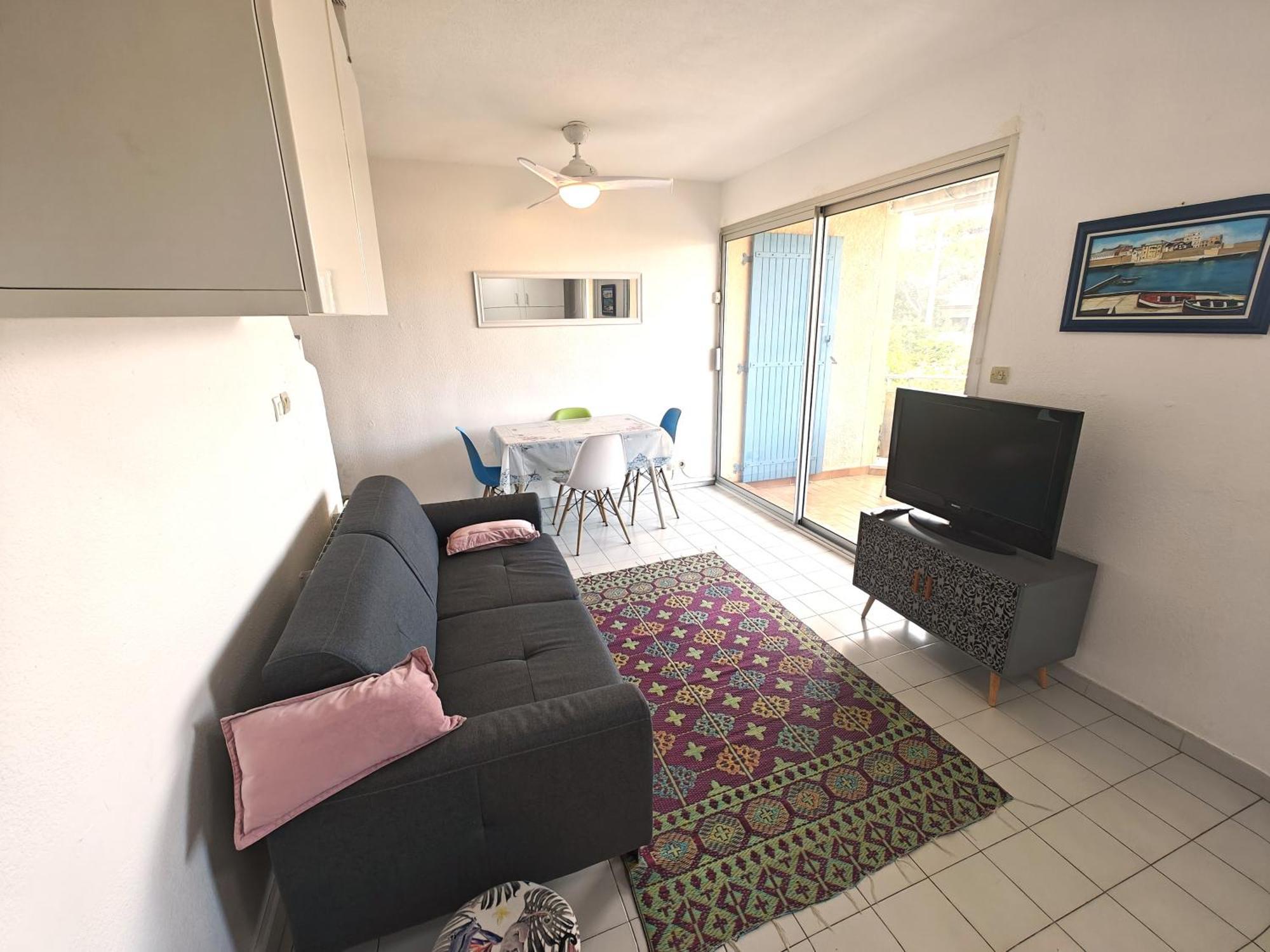 Studio Climatise Bord De Mer, A 100M De La Plage Du Verdon * Martigues
